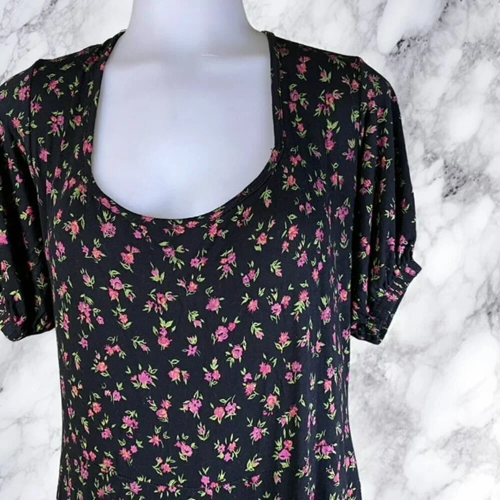 NastyGal Floral Print Square Neck Fitted Jumpsuit - Picture 12 of 12